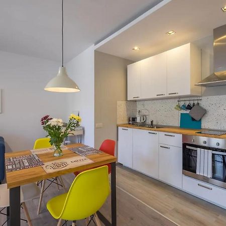 Quiet & Airy Modern Apt. Top Centre Free Parking Sofia Bagian luar foto