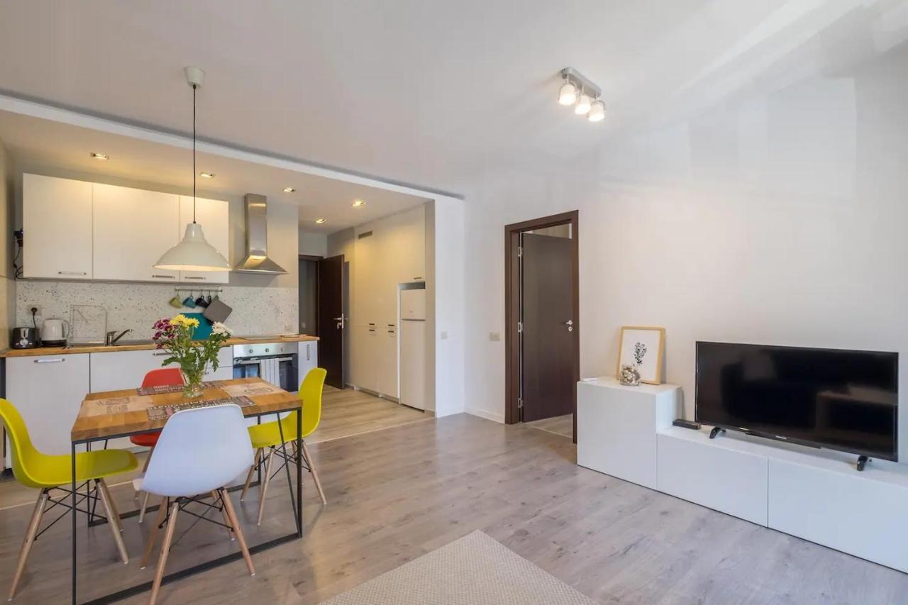 Quiet & Airy Modern Apt. Top Centre Free Parking Sofia Bagian luar foto