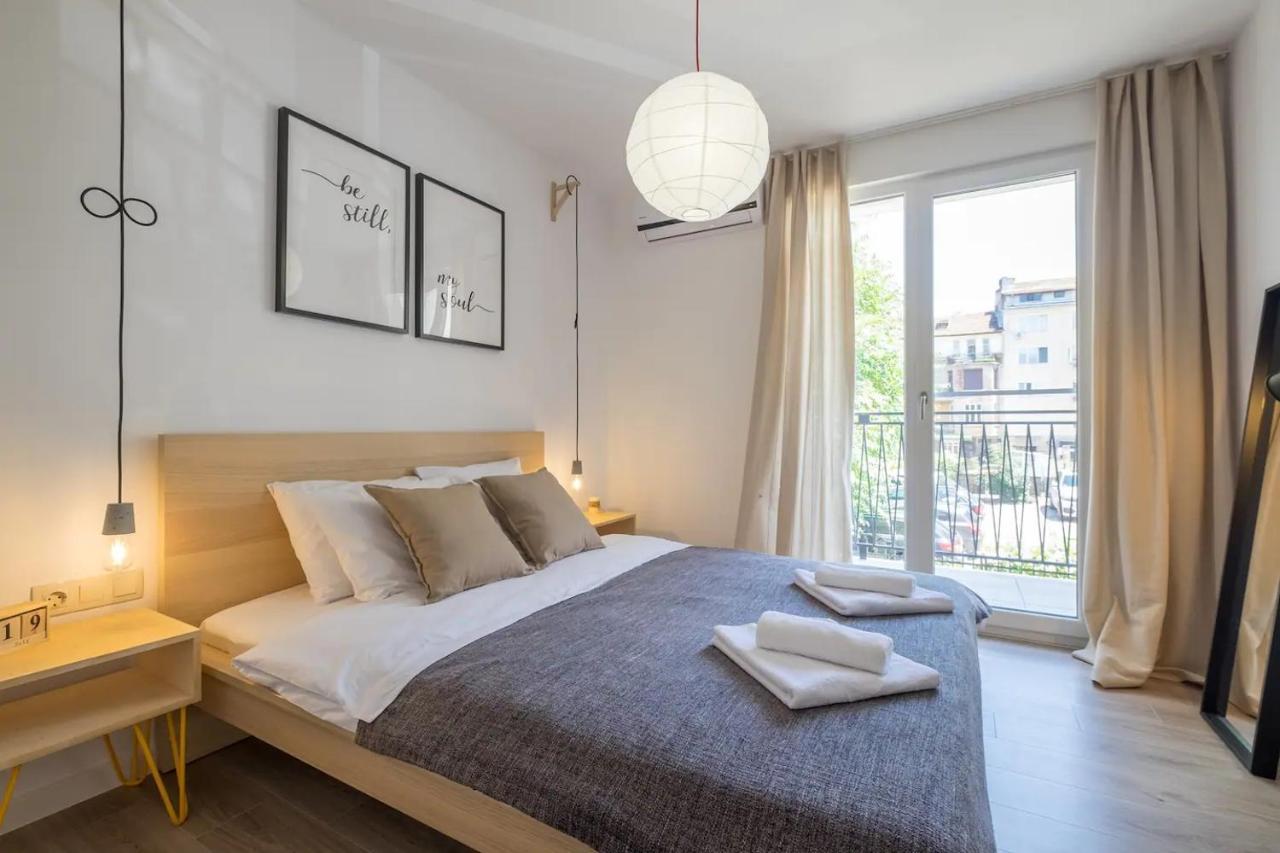 Quiet & Airy Modern Apt. Top Centre Free Parking Sofia Bagian luar foto