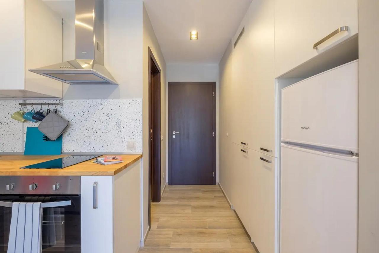 Quiet & Airy Modern Apt. Top Centre Free Parking Sofia Bagian luar foto